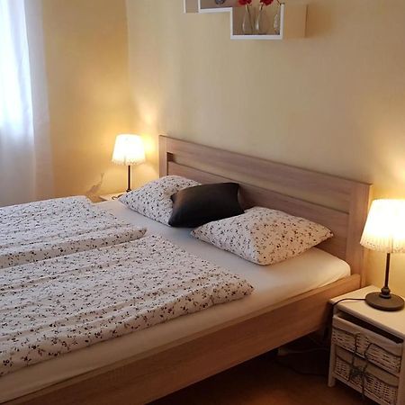 Apartman Lotos Apartment Mikulov Bagian luar foto